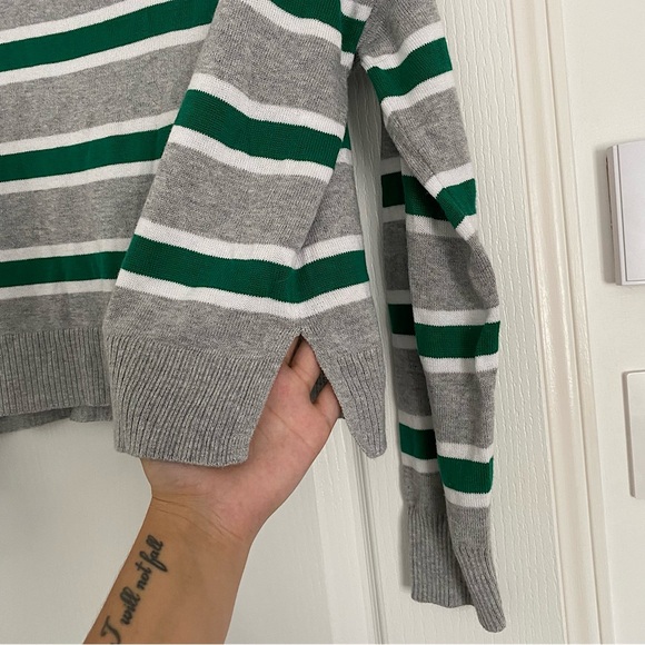 GARAGE | Grey striped crewneck sweater - Picture 4 of 7